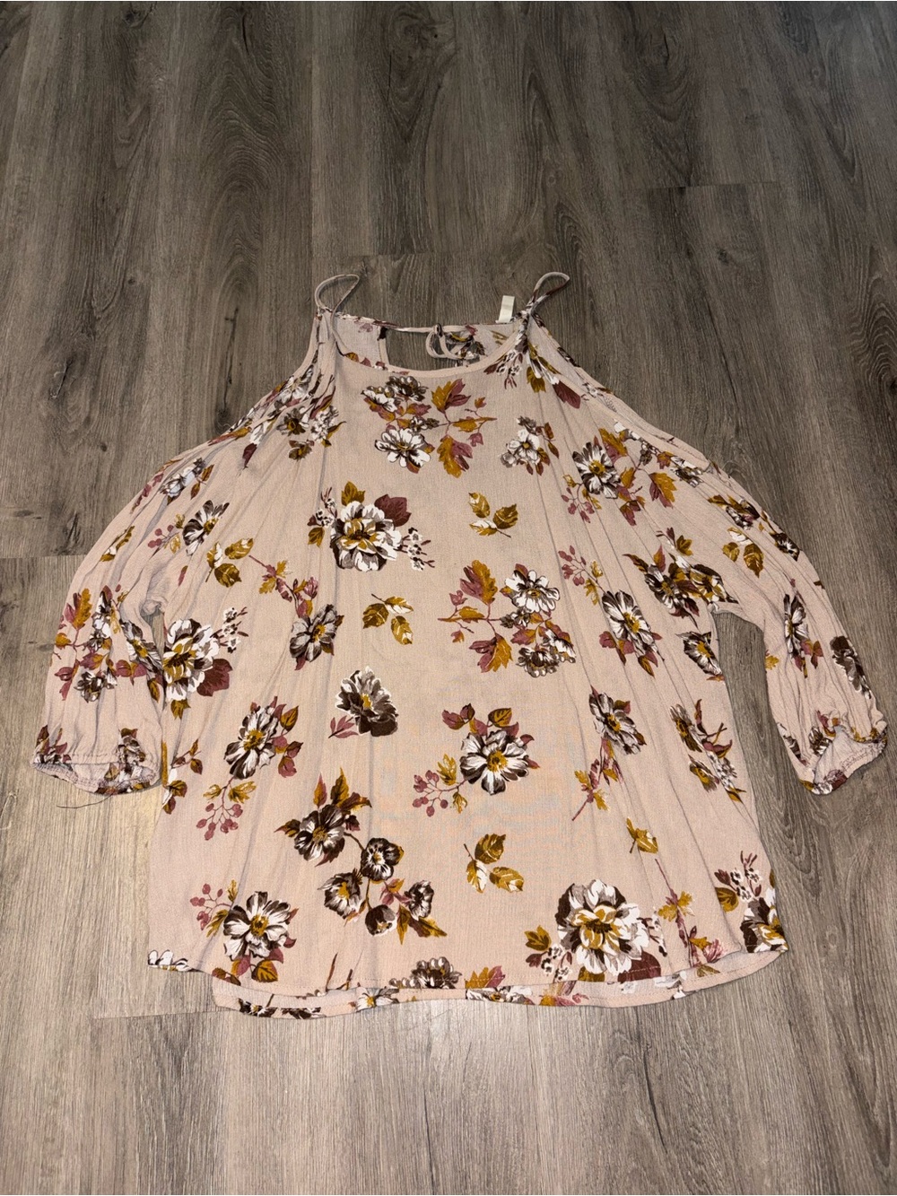 MTS | Beige Floral PeepShoulder Blouse